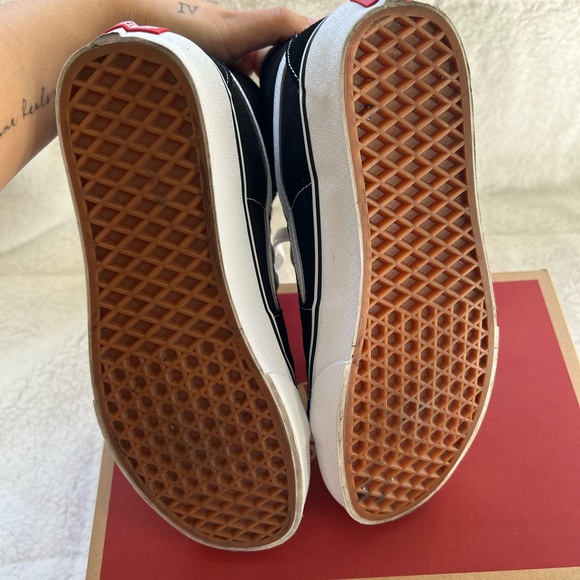 Vans Black and White Sneakers - Picture 11 of 15